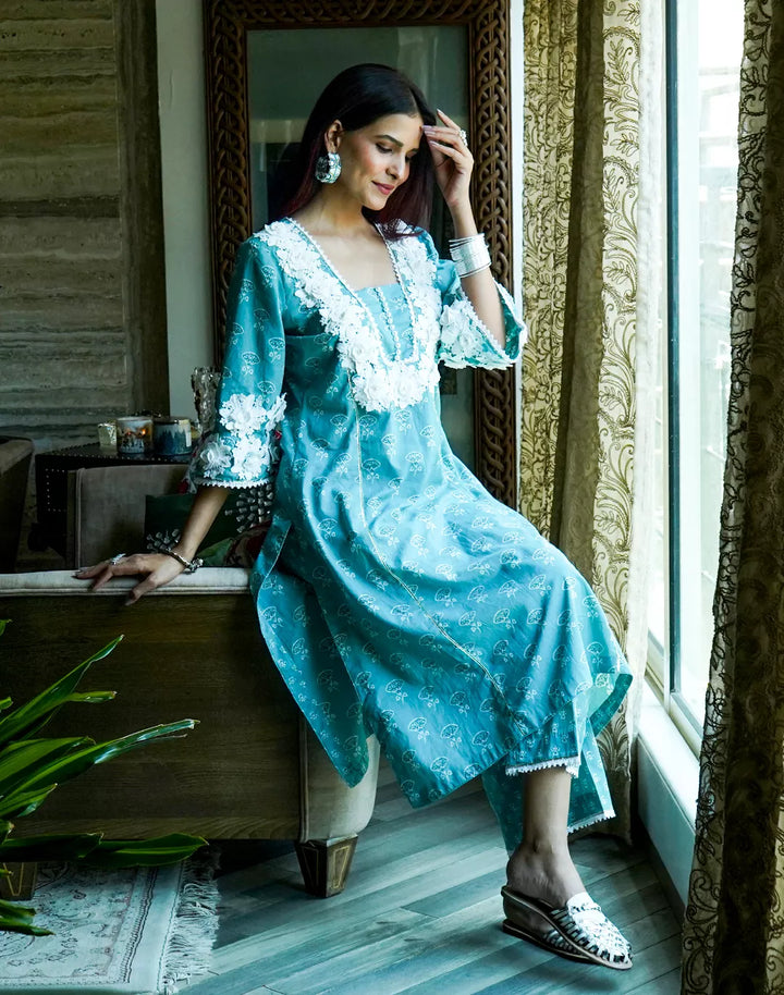 Crochet Neck Kurta Set