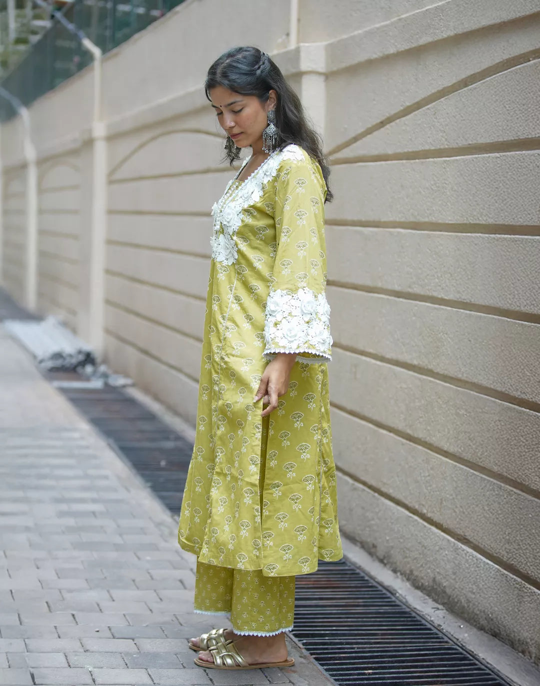 Crochet Neck Kurta Set