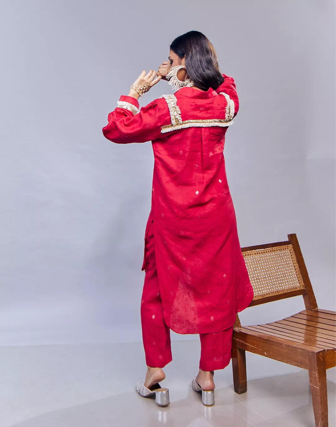 Gold Butti Linen Kurta Pant