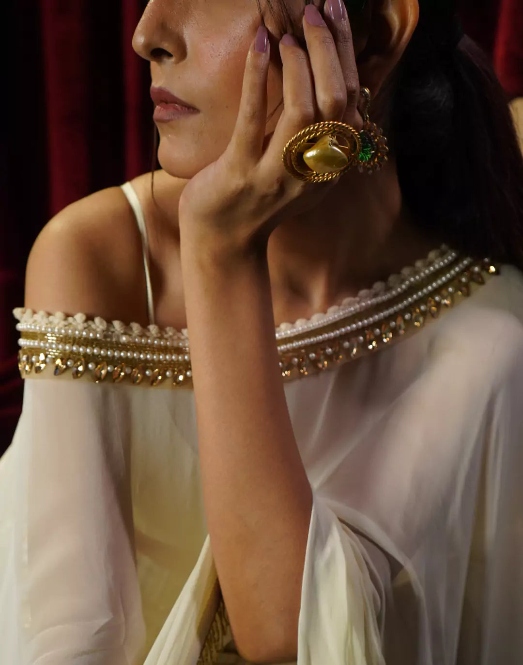 Kaftan with Gold Striped Pants