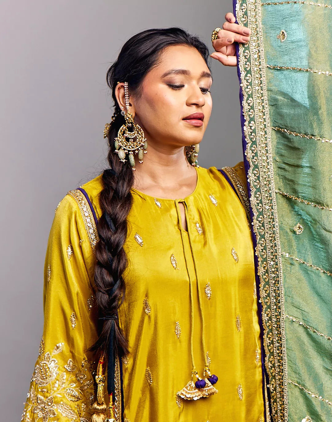 Embroidered Kurta & Farshi Salwar
