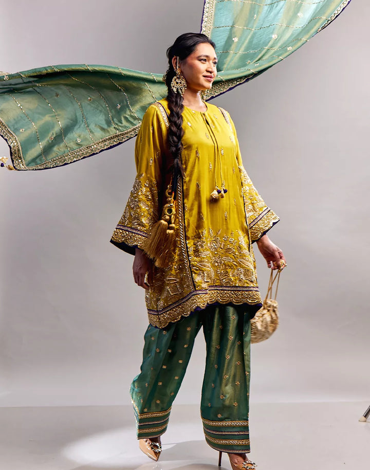 Embroidered Kurta & Farshi Salwar