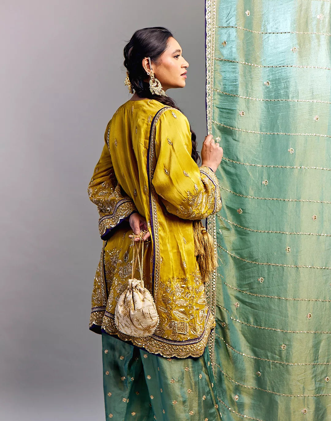 Embroidered Kurta & Farshi Salwar