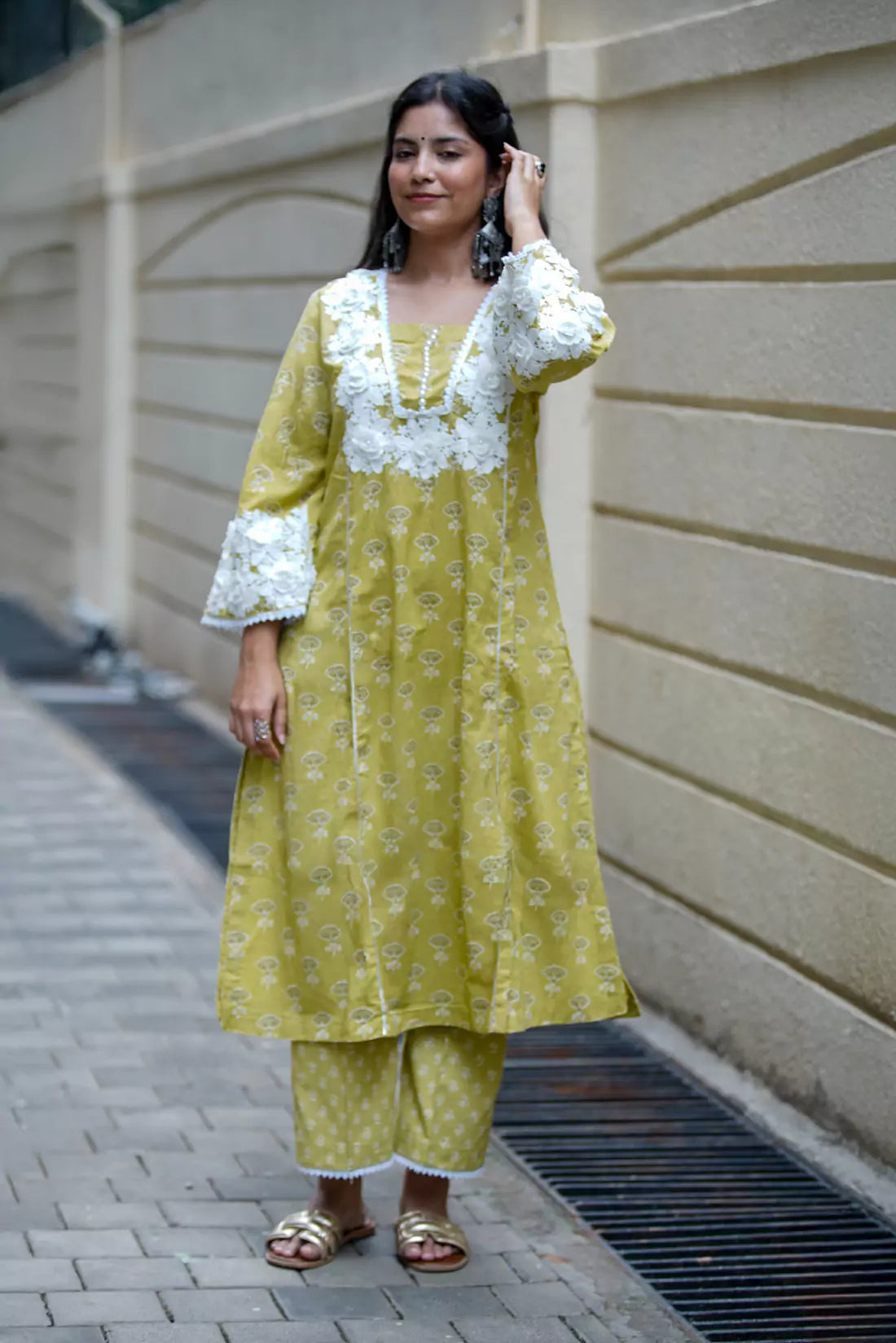 Crochet Neck Kurta Set