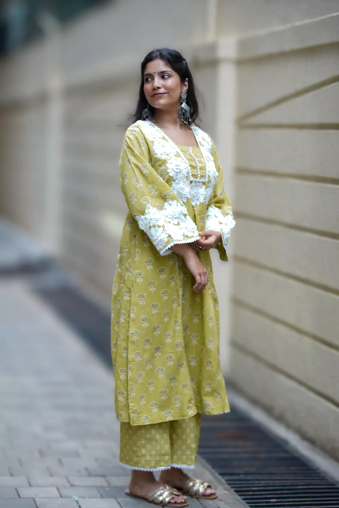 Crochet Neck Kurta Set