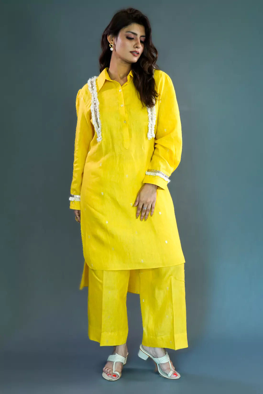 Gold Butti Linen Kurta Pant