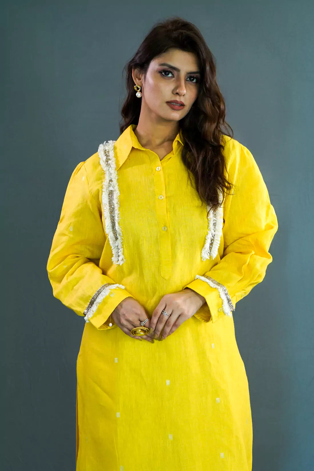 Gold Butti Linen Kurta Pant