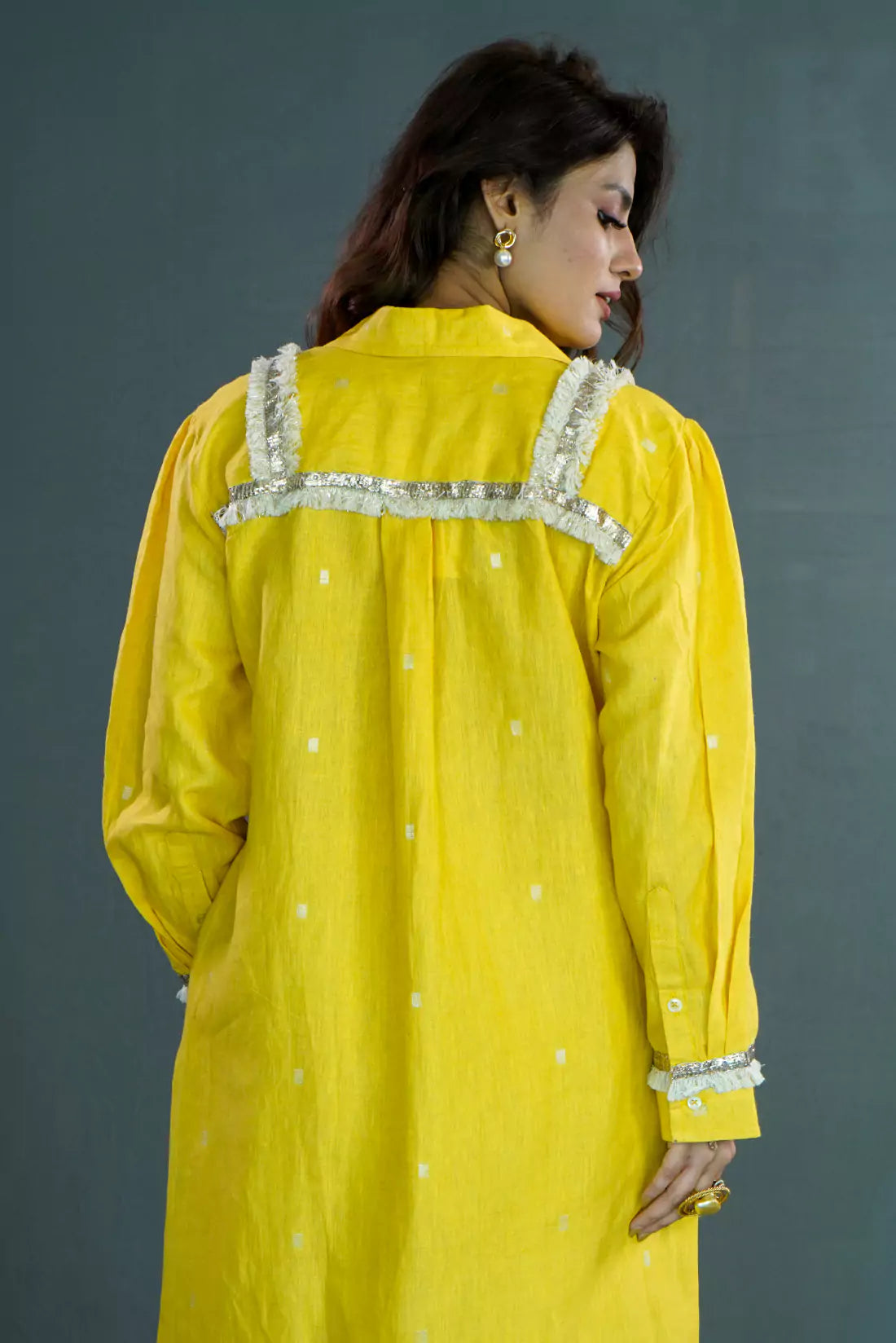 Gold Butti Linen Kurta Pant